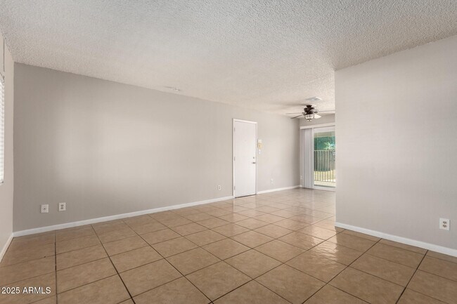 Foto del edificio - 17629 N 8th Ave