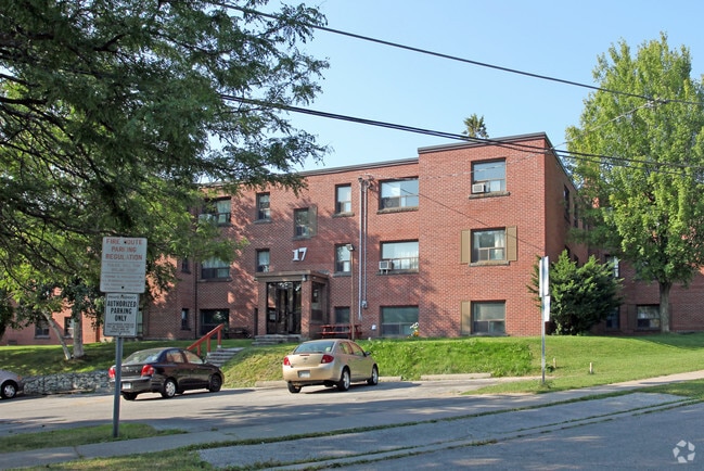 Primary Photo - Cliffside Court