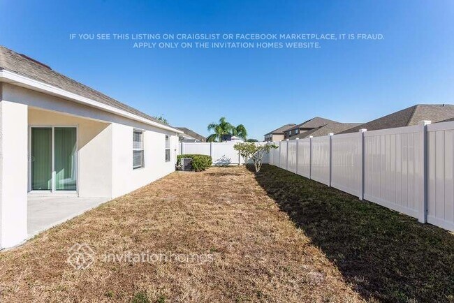 Building Photo - 11001 Whitecap Dr