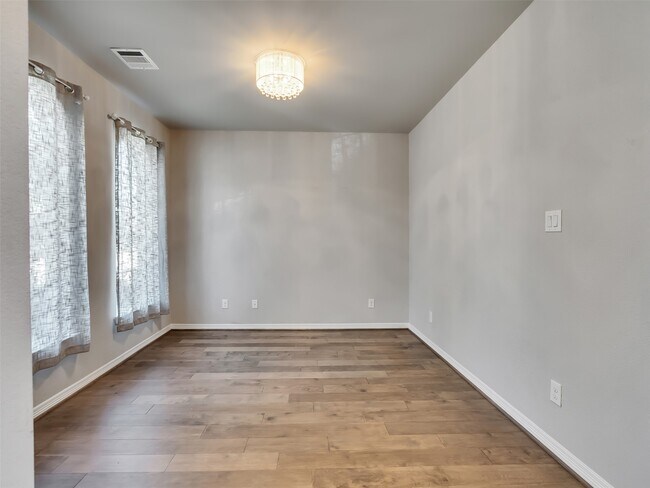 Building Photo - 3447 Cabernet Shores Dr