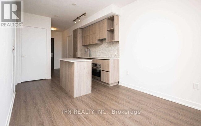 Photo du bâtiment - 1 Yorkville Ave