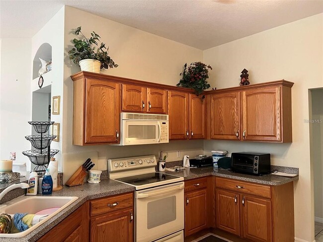 Building Photo - 2988 Howland Blvd