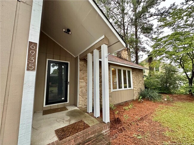 Foto del edificio - 6935 Brockwood St