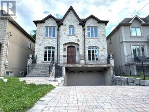 Building Photo - 517 Glengarry Ave