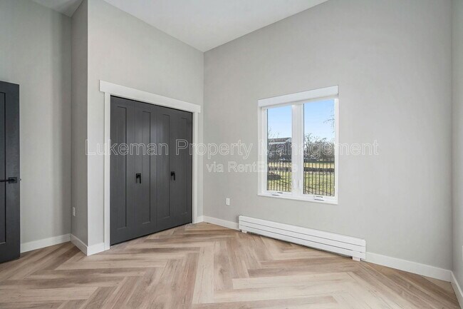 Foto del edificio - 815 N Pitcher St