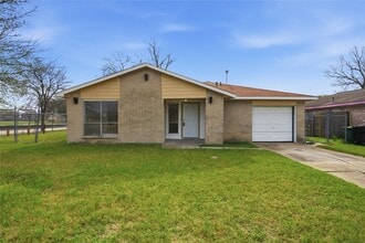 Building Photo - 12203 Cape Hyannis Dr