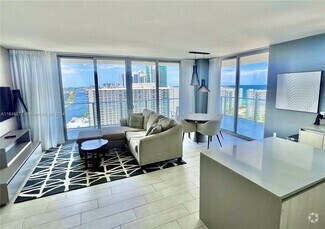 Building Photo - 4010 S Ocean Dr