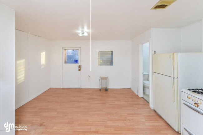 Foto del edificio - 838 Irwin St.