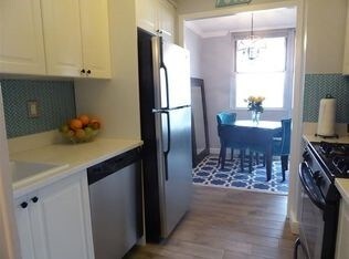 Foto del edificio - 6040 Boulevard E