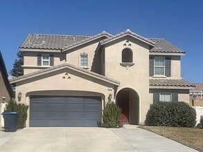 Building Photo - 1011 Thoma Ln