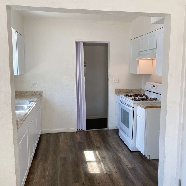 Photo - 1036 Neal Rd House