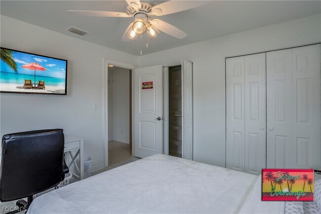 Foto del edificio - 2255 Gorham Ave