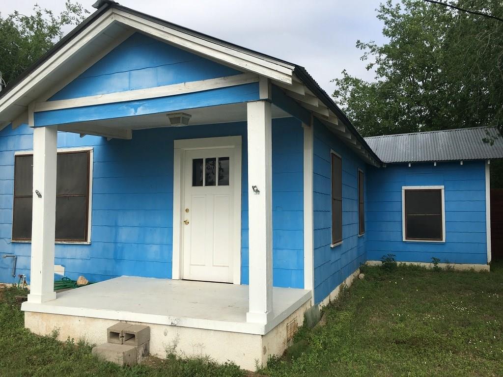 Primary Photo - 306 N Oak Ave