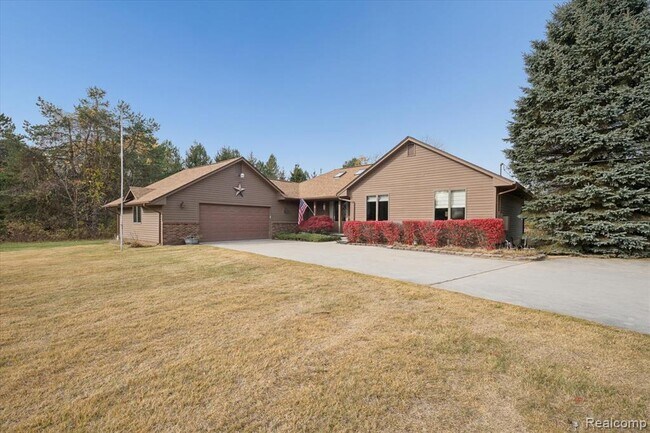 Foto del edificio - 7700 Trumble Rd