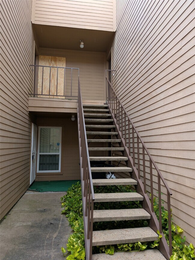 Foto del edificio - 10555 Turtlewood Ct