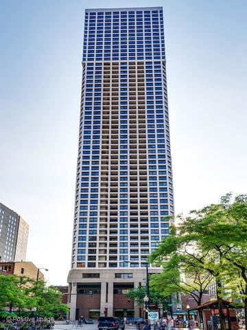 Building Photo - 1030 N State St