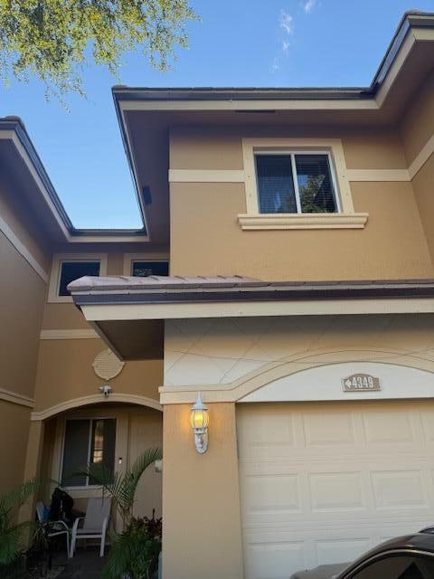 Primary Photo - 4349 Berkshire Wharf Dr