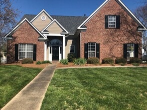 Building Photo - 17115 Grenache Ct