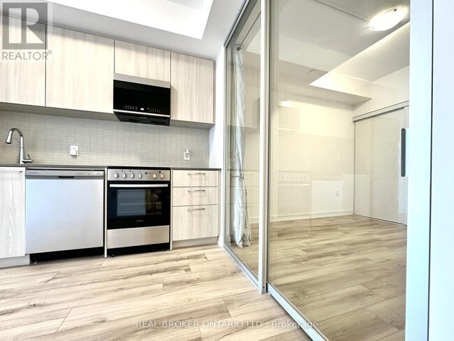 Building Photo - 7439 Kingston Rd