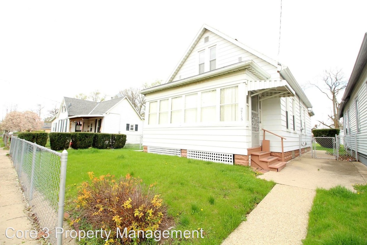 Primary Photo - 2715 W Malone St