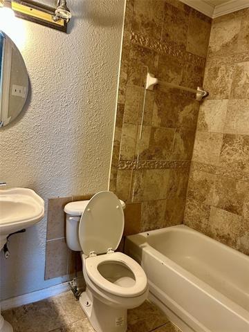 Foto del edificio - 1202 Pin Oak Pl