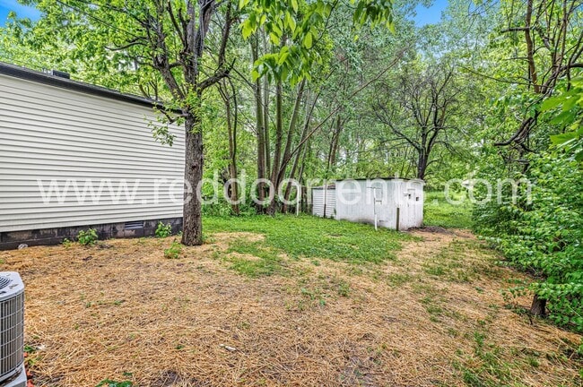 Foto del edificio - 1254 McDougal St