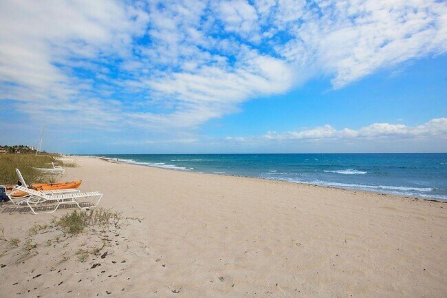 Foto del edificio - 2220 S Ocean Blvd