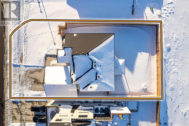 Building Photo - 828 Kleinburg Dr