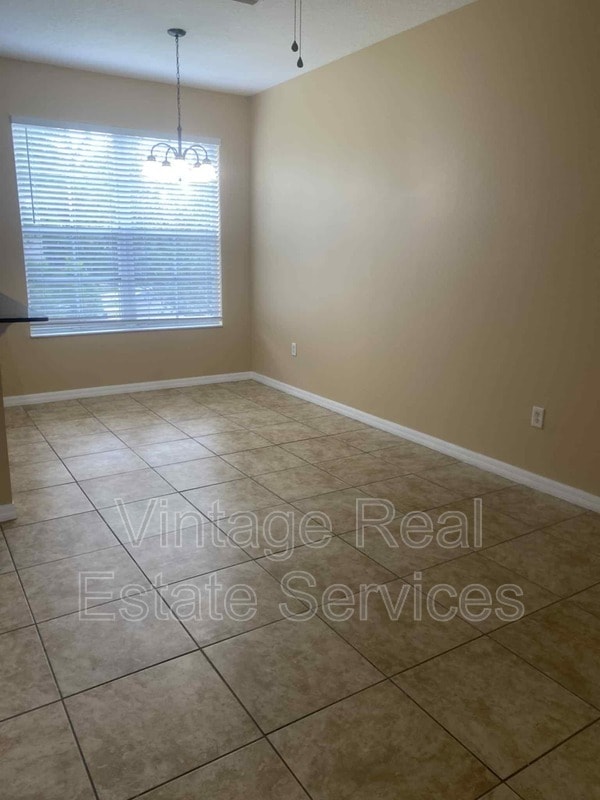 Building Photo - 2425 Middleton Grove Dr