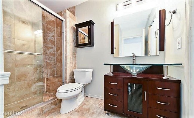 Building Photo - 3305 Wyndham Cir