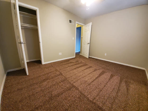 Foto del edificio - 905 N Sheridan St