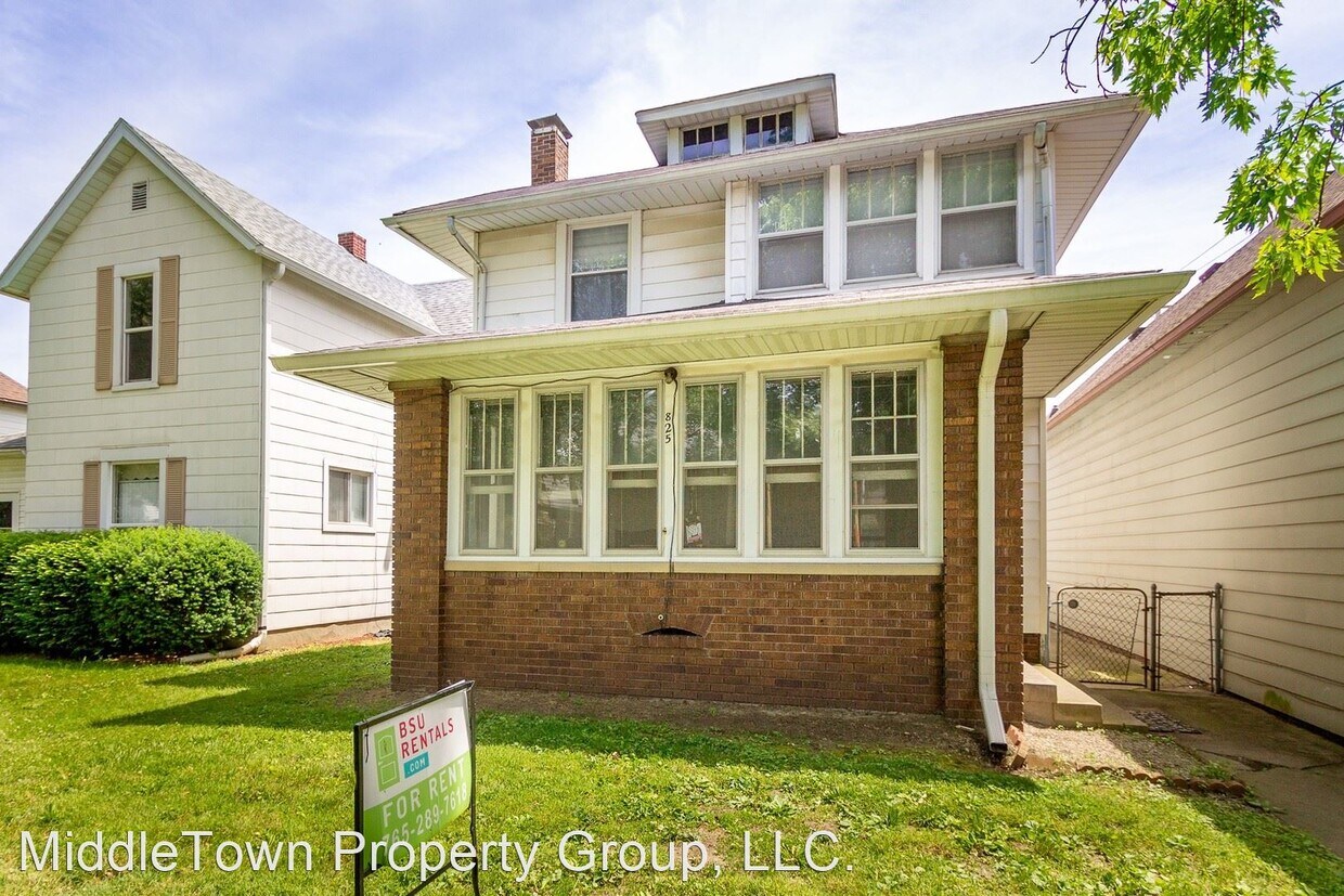 Primary Photo - 5 br, 2 bath House - 825 W. Ashland Ave.