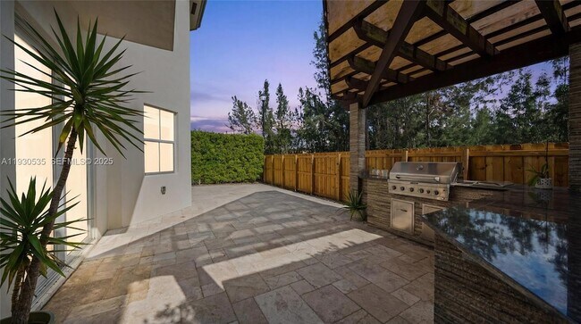 Foto del edificio - 6933 NW 104th Ct