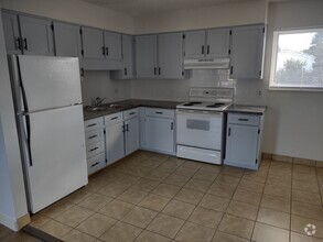 Building Photo - 1438 Nokomis Dr