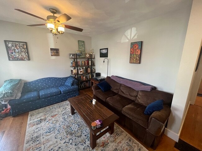 Building Photo - 24 Ellington Rd