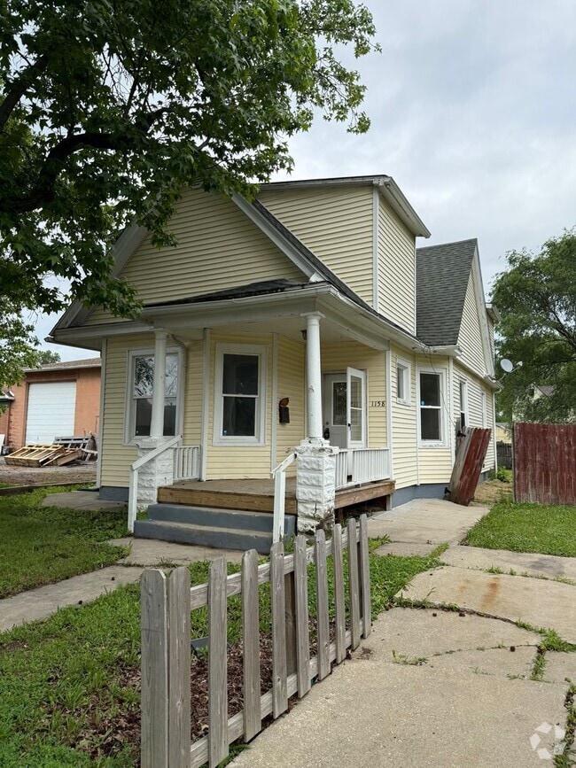 Building Photo - 1158 N 2nd St