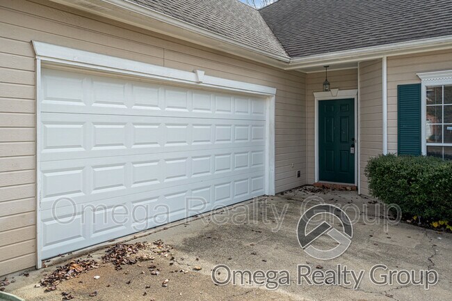 Building Photo - 1240 Amberley Woods Dr