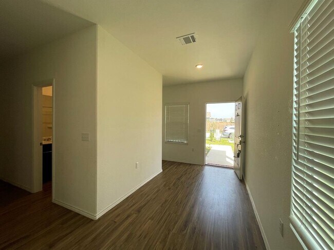 Building Photo - 14017 Saving Grace Wy