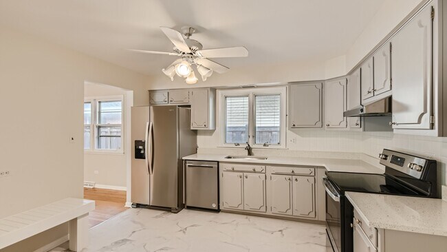 Foto del edificio - 1332 Oak St