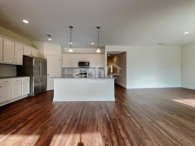Building Photo - 71 Banyan Frst Dr