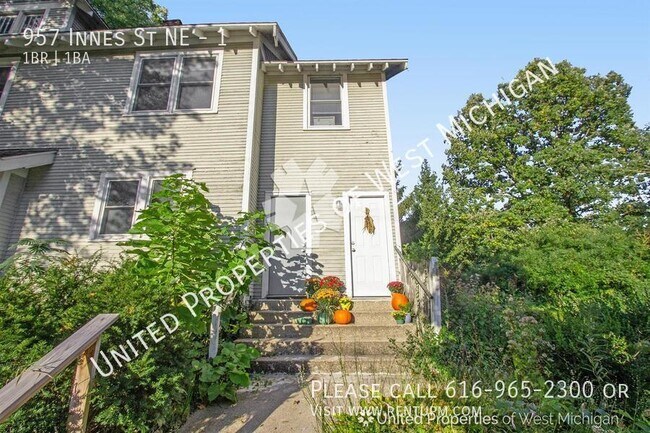 Foto del edificio - 957 Innes St NE