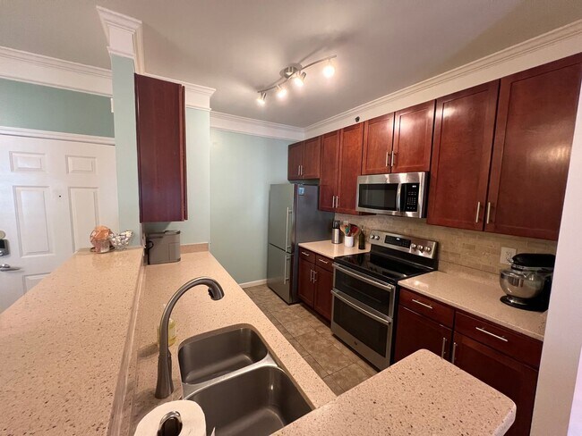 Foto del edificio - 2 Bedroom 2 Bathroom Condo at The Regatta ...