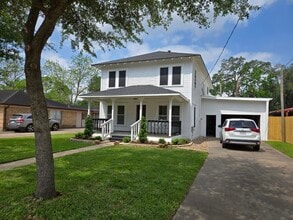 Building Photo - 1523 Avenue C