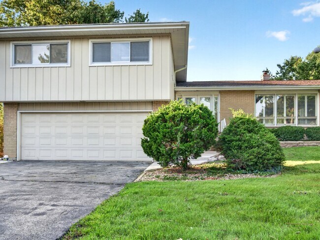 Foto del edificio - 800 Ridgemoor Dr