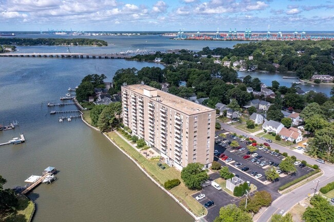 Building Photo - 7320 Glenroie Ave