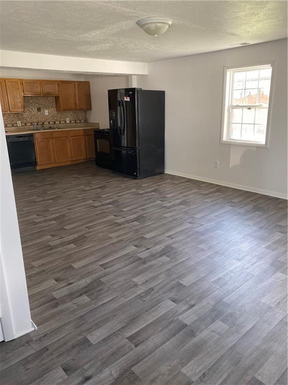 Foto del edificio - 4946 Camden St