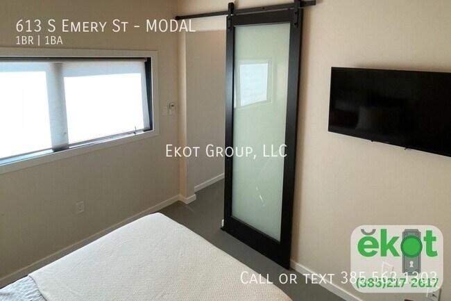 Foto del edificio - 613 Emery St W
