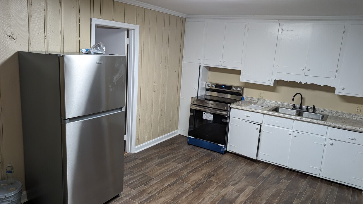 Foto principal - 619 Avon Ave