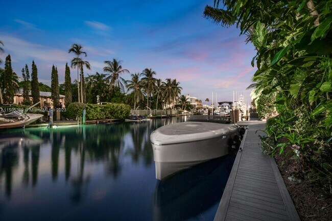 Foto del edificio - 761 Buttonwood Ln