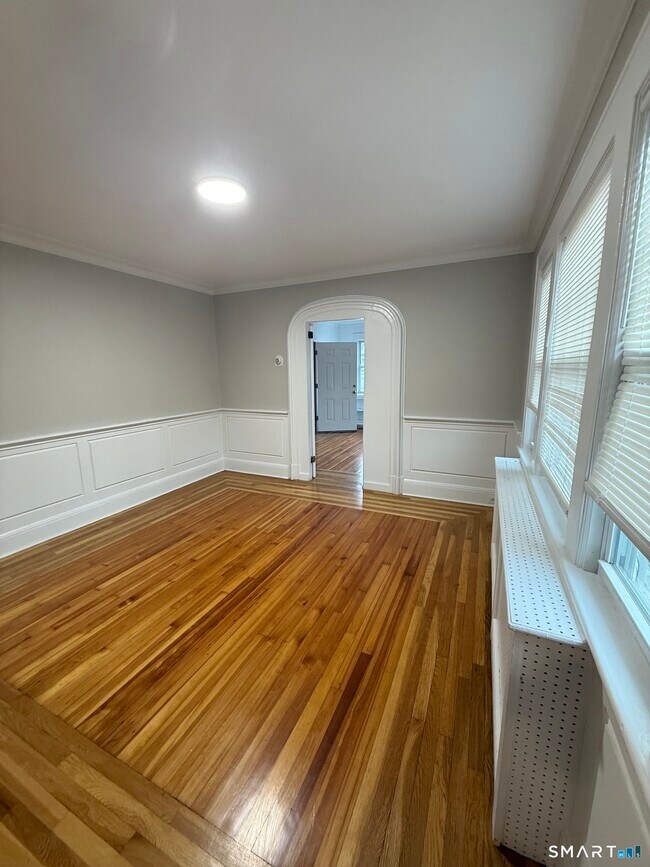 Foto del edificio - 293 Beechmont Ave